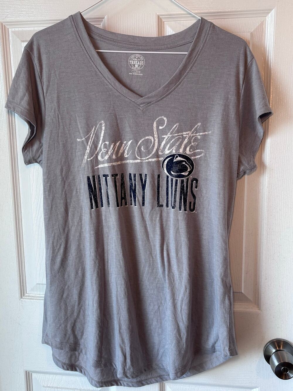 Penn State Nittany Lions Women’s Large Gray V-Neck Graphic T-Shirt NCAA